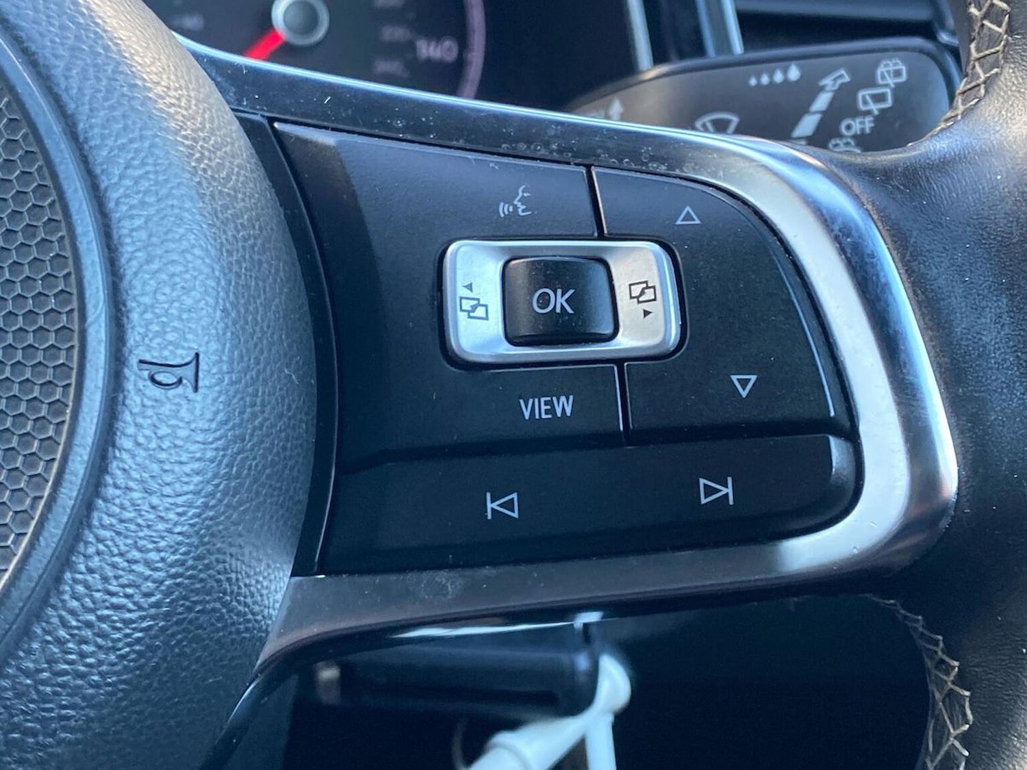 Used Volkswagen T-Roc 2020 for sale - 76794901: Photo 25