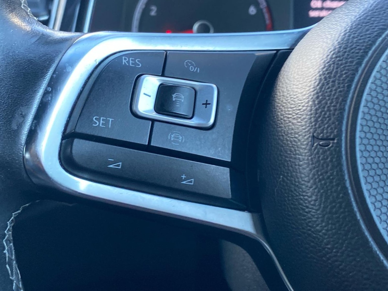 Used Volkswagen T-Roc 2020 for sale - 76794901: Photo 26