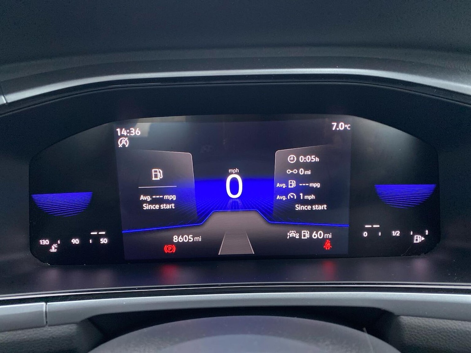 Used Volkswagen T-Roc 2023 for sale - 76821743: Photo 10