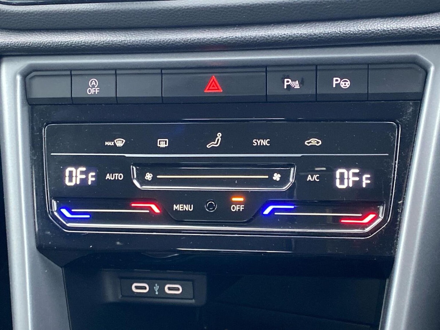 Used Volkswagen T-Roc 2023 for sale - 76821743: Photo 12