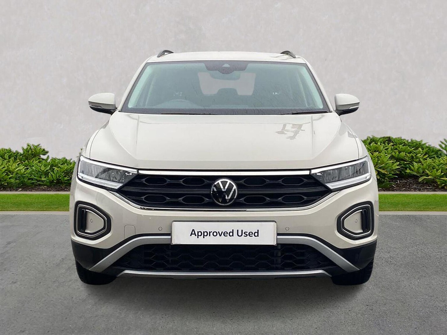 Used Volkswagen T-Roc 2023 for sale - 76821743: Photo 5