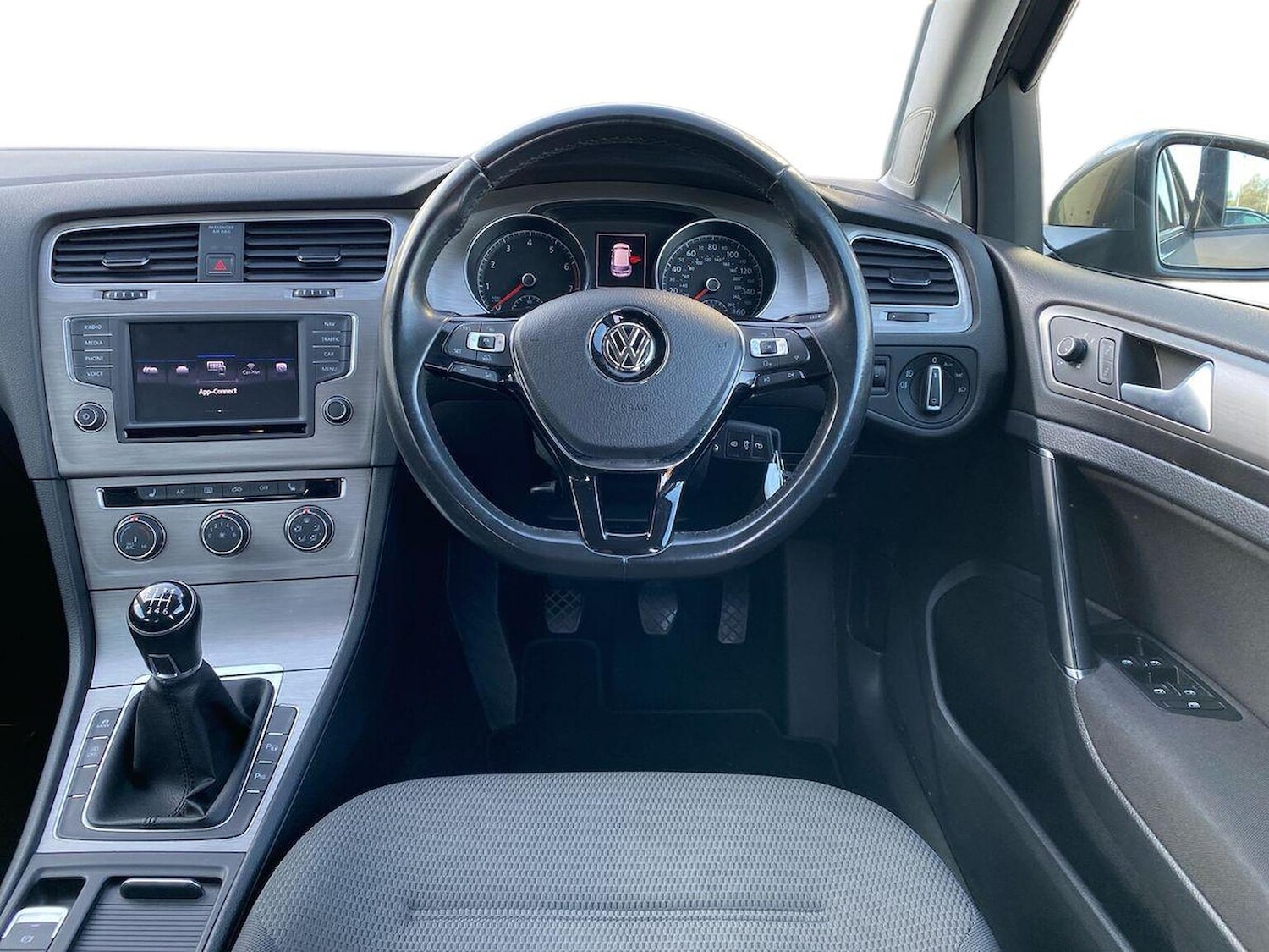 Used Volkswagen Golf 2016 for sale - 76504958: Photo 9