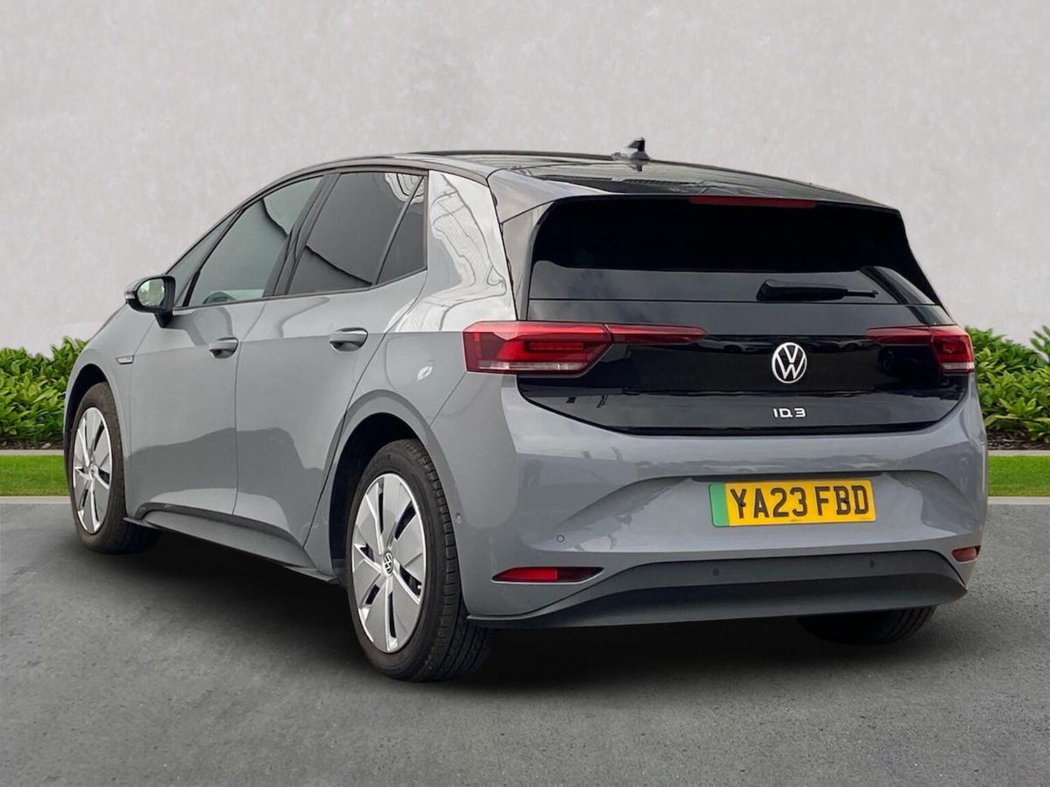 Used Volkswagen ID.3 2023 for sale - 76628205: Photo 2