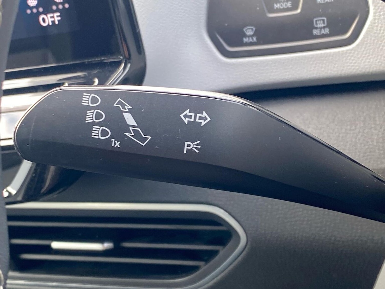 Used Volkswagen ID.3 2023 for sale - 76628205: Photo 29