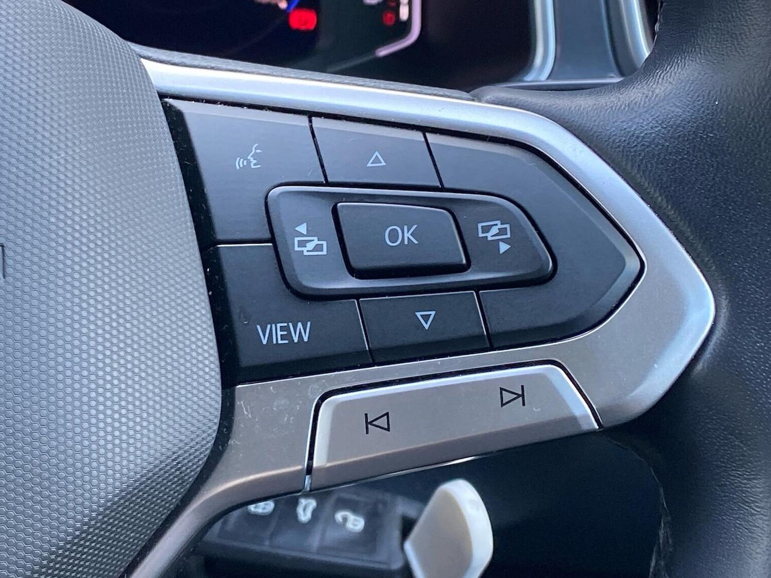 Used Volkswagen T-Roc 2023 for sale - 78195923: Photo 26