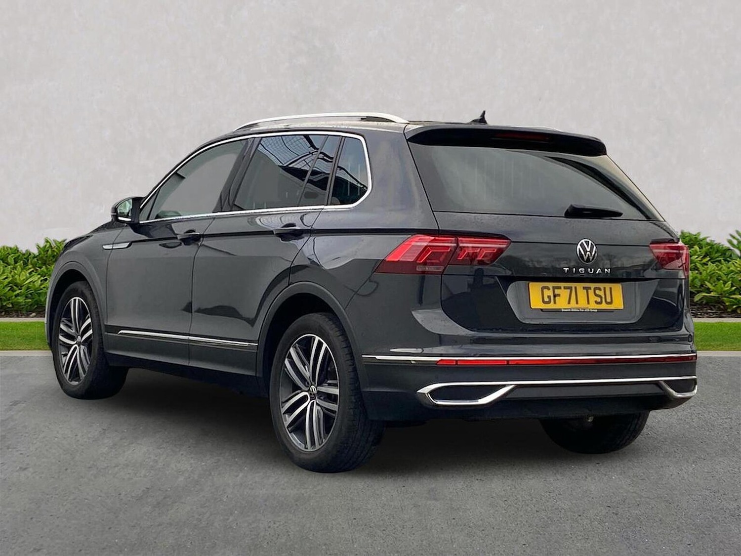 Used Volkswagen Tiguan 2021 for sale - 77715395: Photo 2