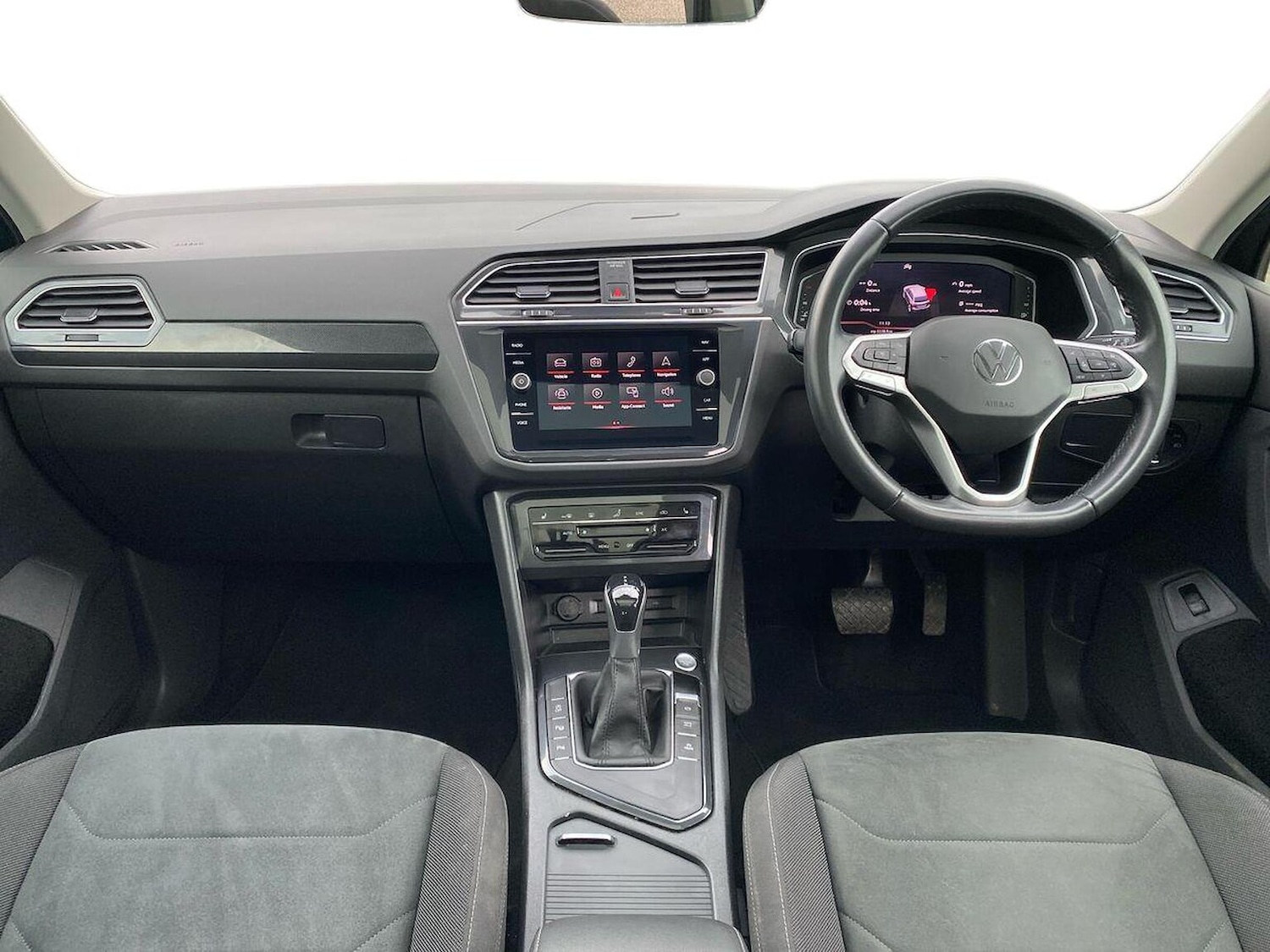 Used Volkswagen Tiguan 2021 for sale - 77715395: Photo 8