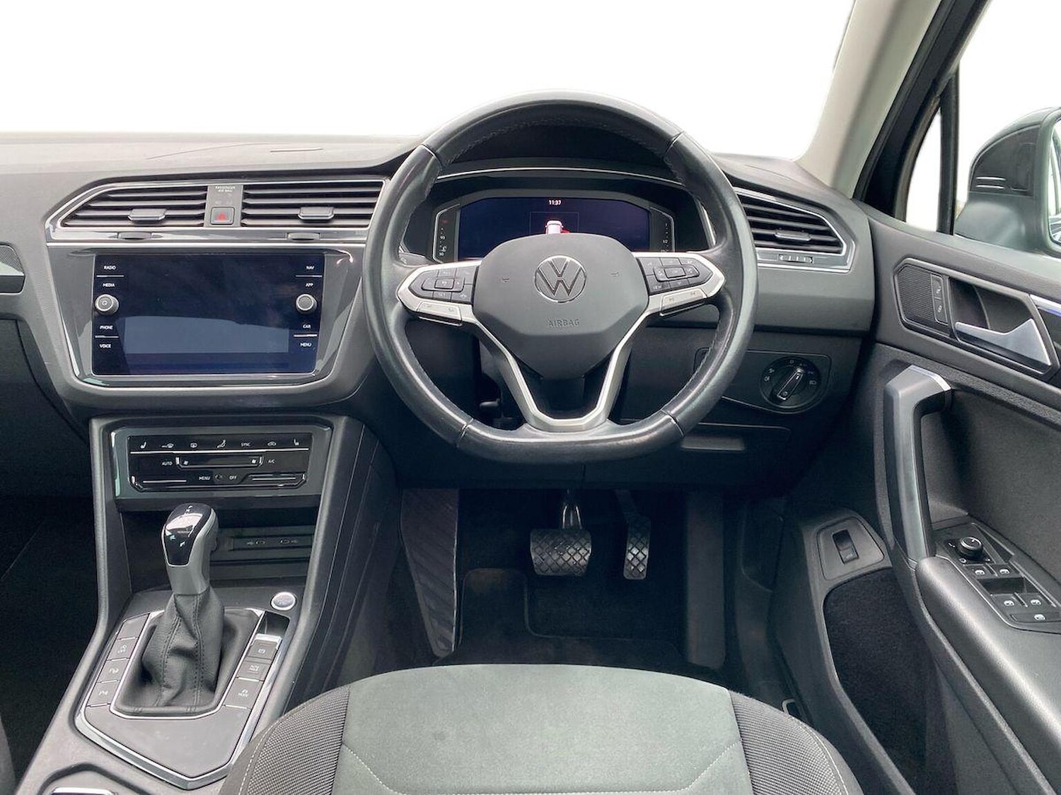 Used Volkswagen Tiguan 2022 for sale - 76128957: Photo 9