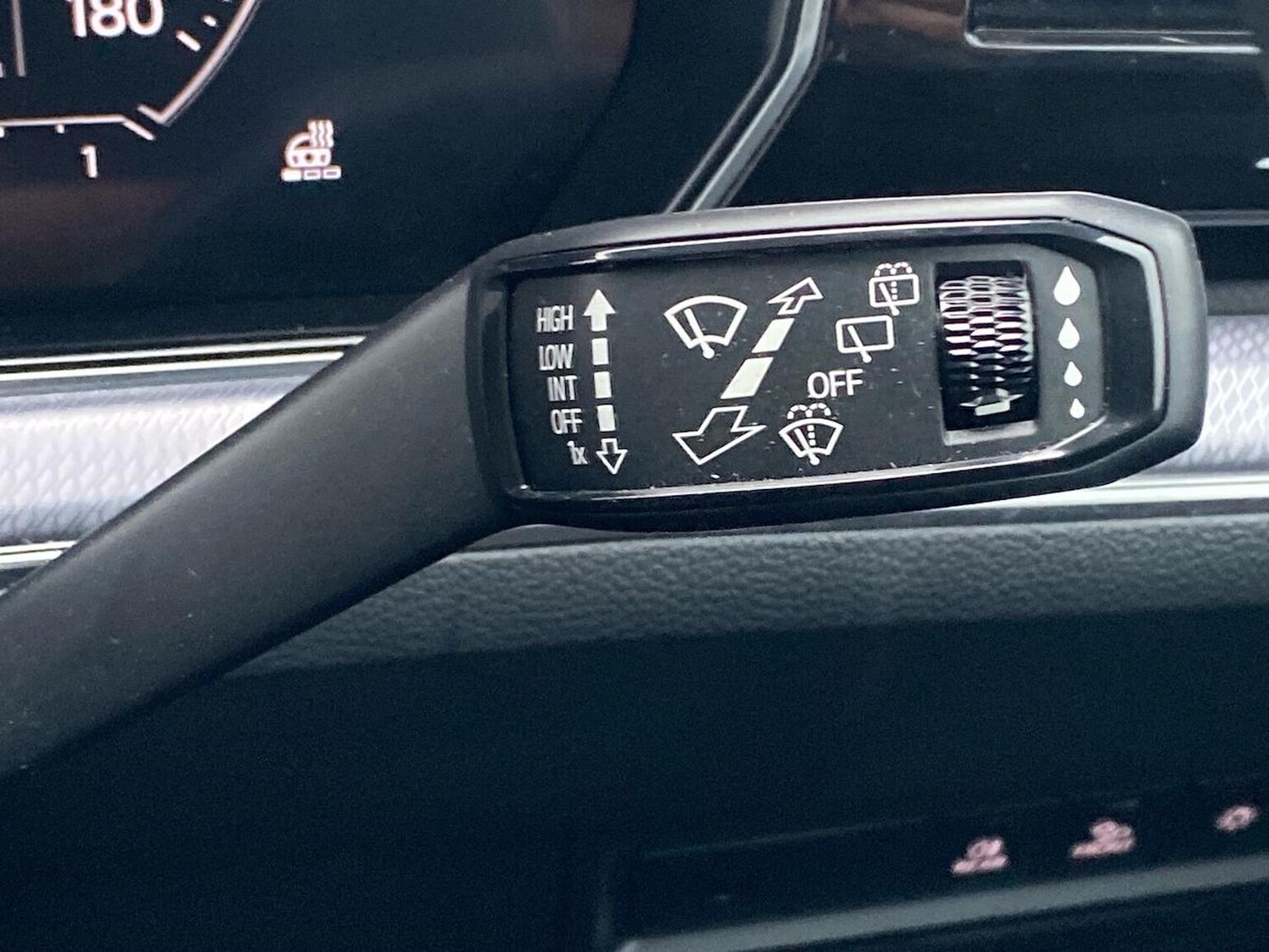 Used Volkswagen Touareg 2021 for sale - 77759325: Photo 28