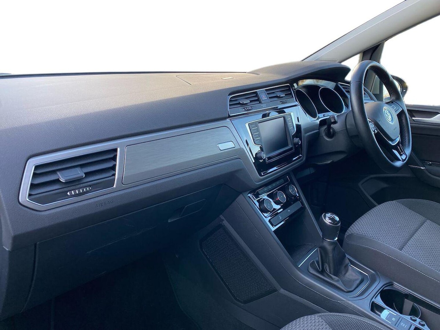 Used Volkswagen Touran 2017 for sale - 76504962: Photo 7