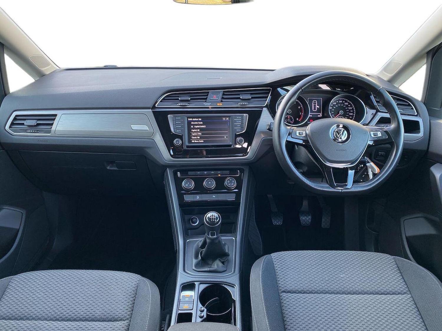 Used Volkswagen Touran 2017 for sale - 76504962: Photo 8