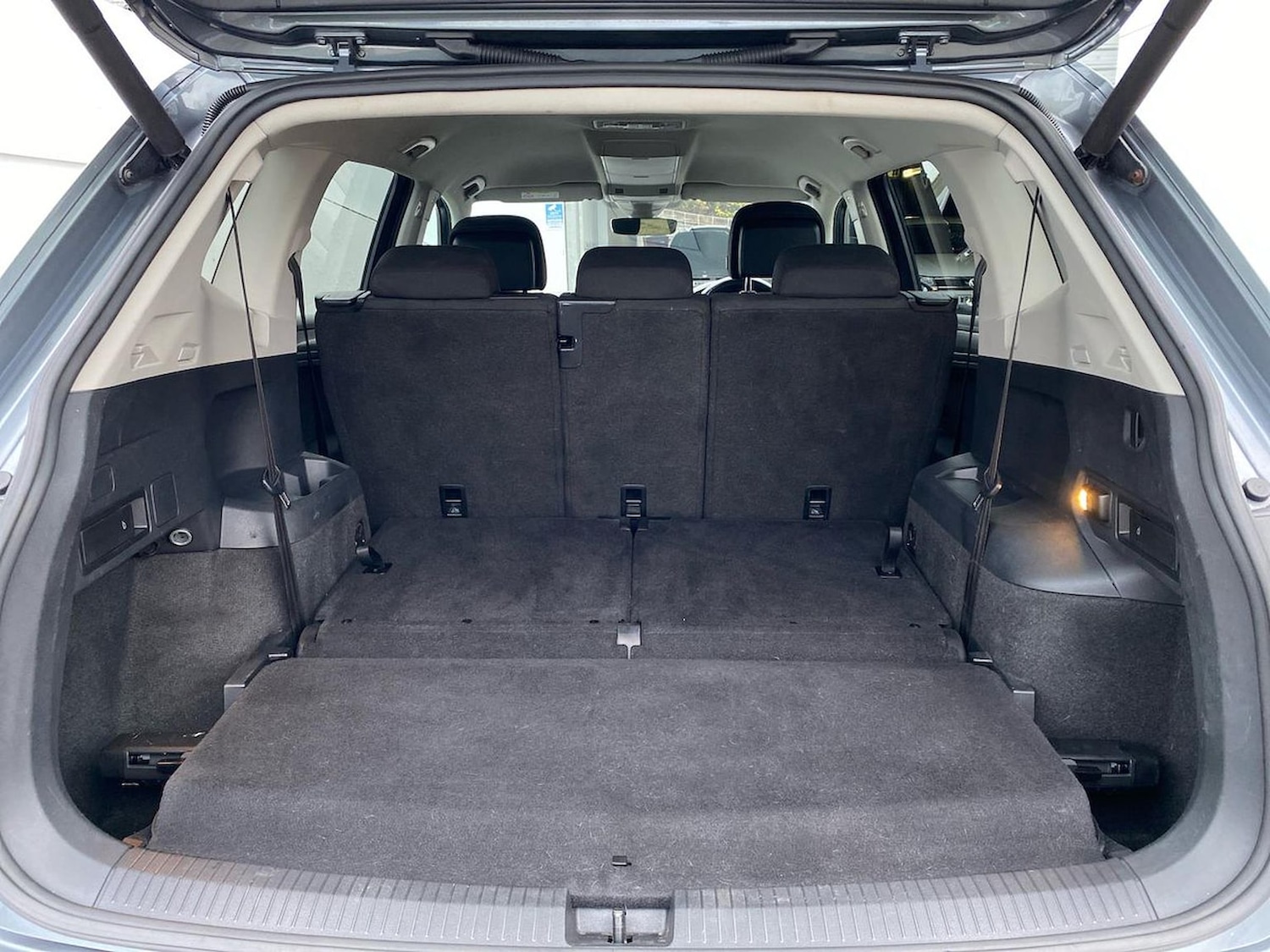 Used Volkswagen Tiguan Allspace 2020 for sale - 76554263: Photo 17