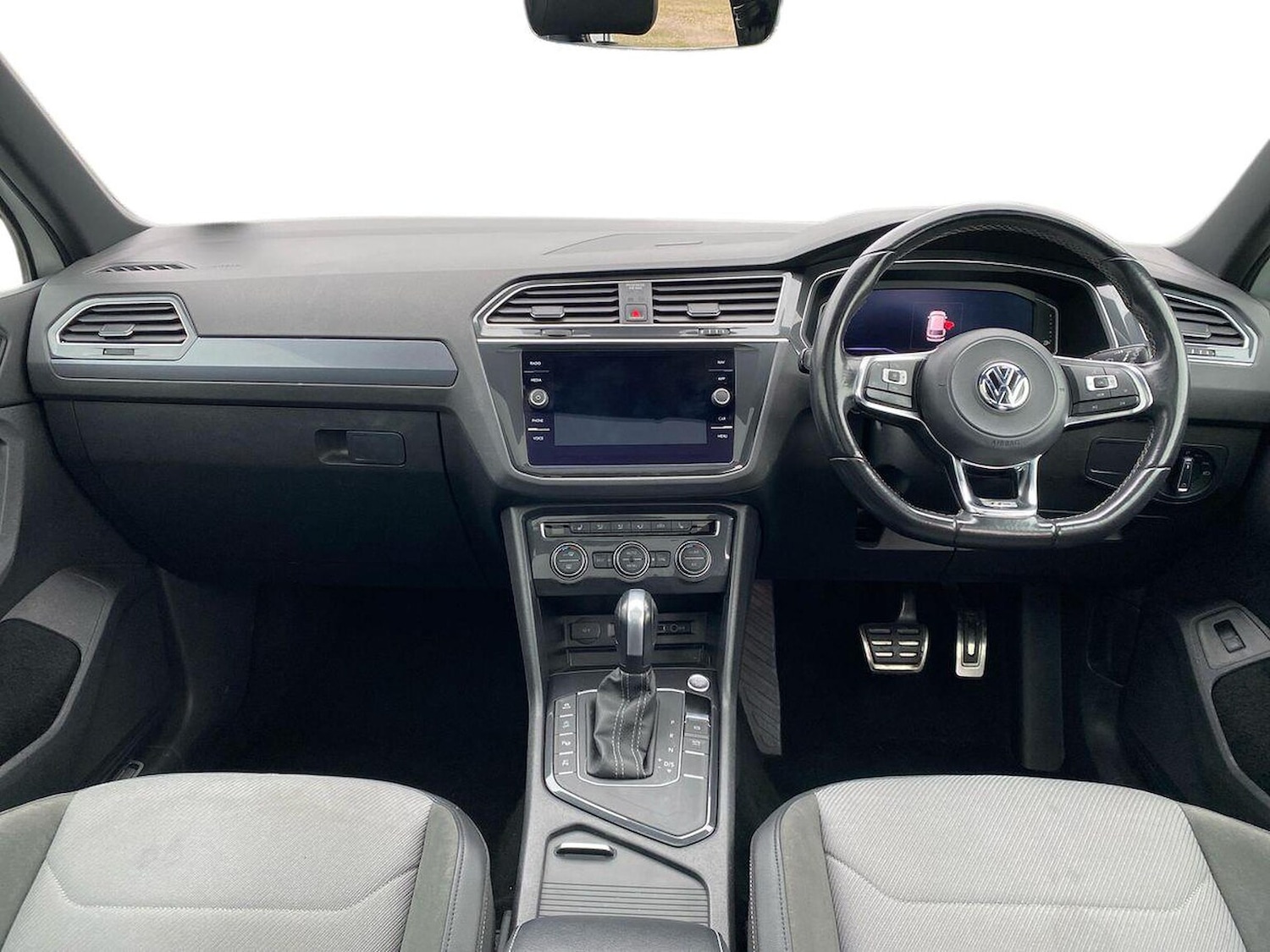 Used Volkswagen Tiguan 2020 for sale - 76449602: Photo 8