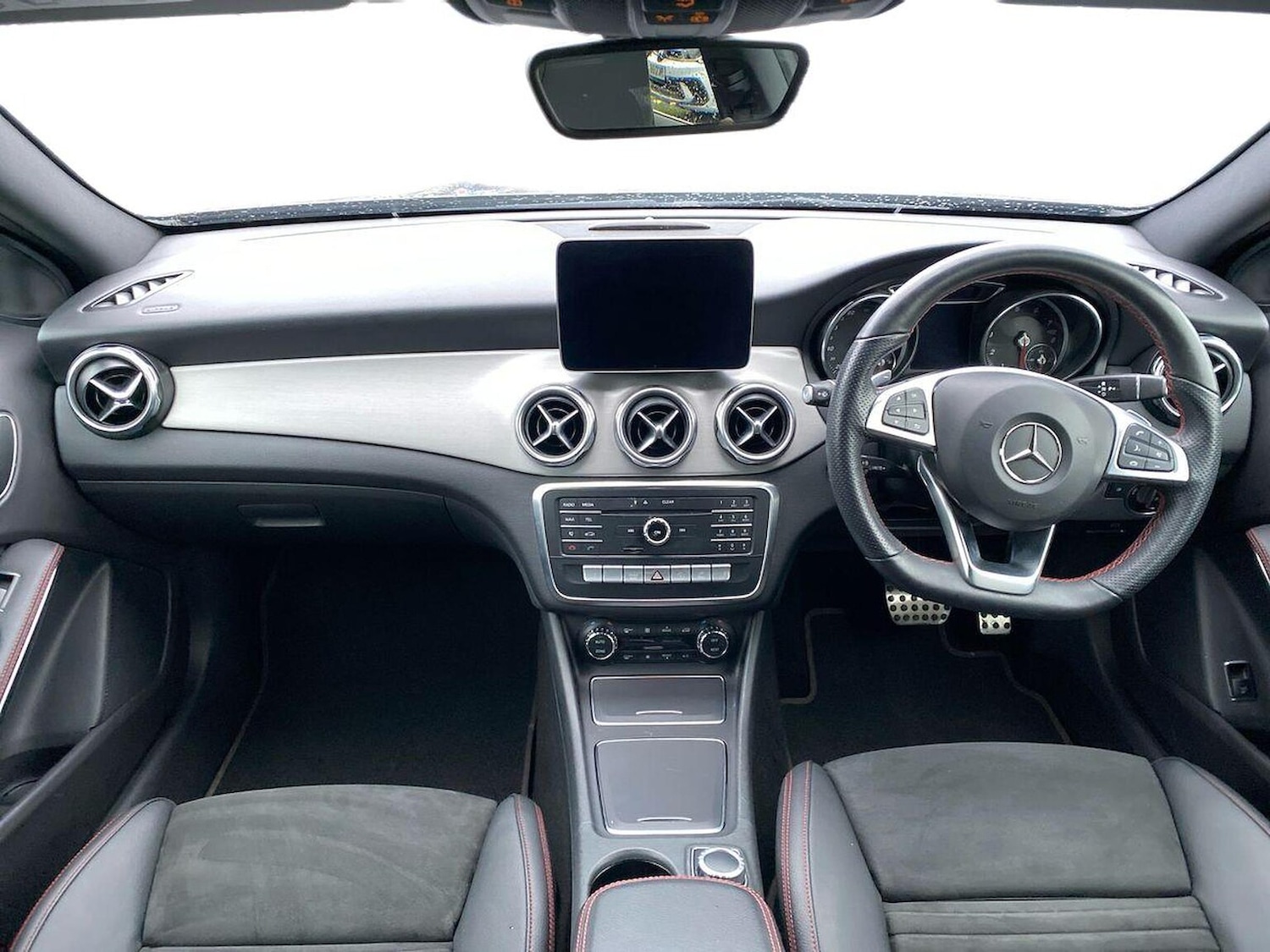 Used Mercedes-Benz GLA 2019 for sale - 76837125: Photo 8