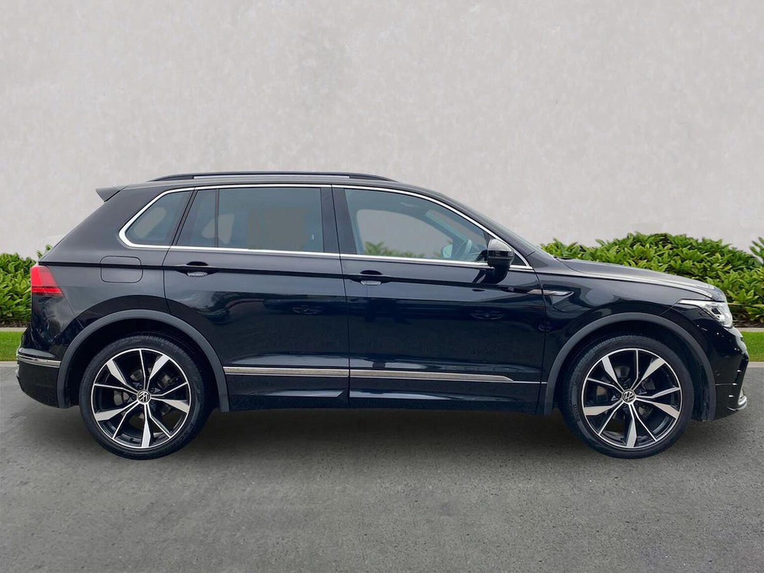 Used Volkswagen Tiguan 2023 for sale - 76461857: Photo 3