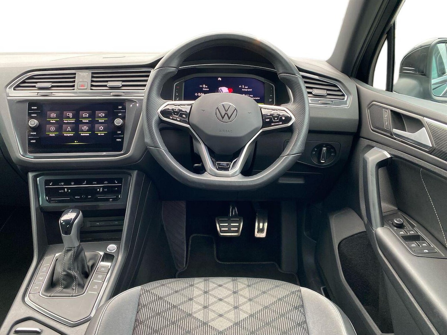 Used Volkswagen Tiguan 2023 for sale - 76461857: Photo 9