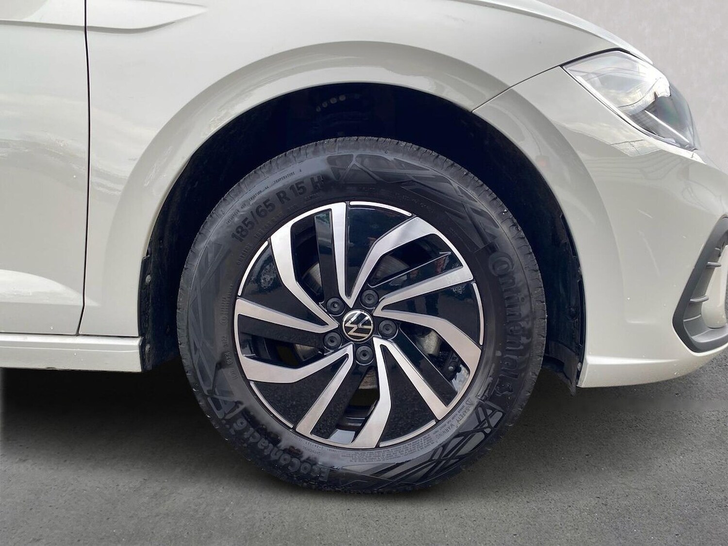 Used Volkswagen Polo 2023 for sale - 77743240: Photo 6