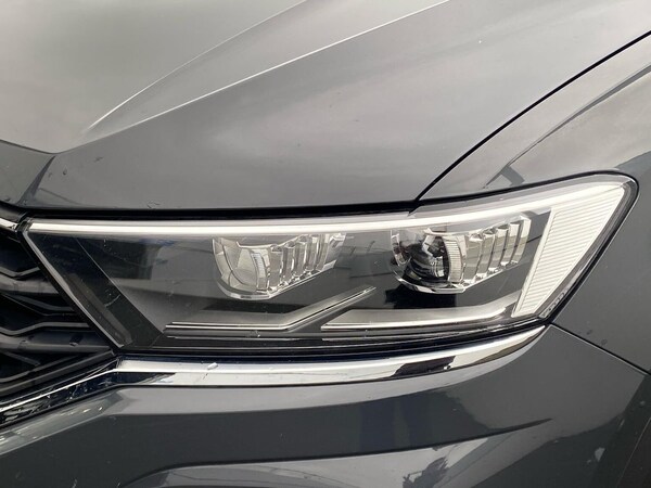 Used Volkswagen T-Roc 2019 for sale - 76134224: Photo 32