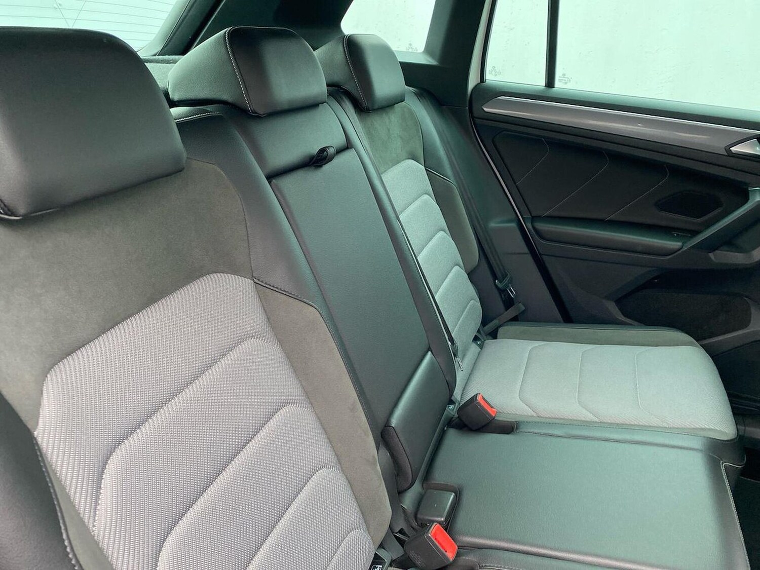 Used Volkswagen Tiguan 2019 for sale - 76149477: Photo 16