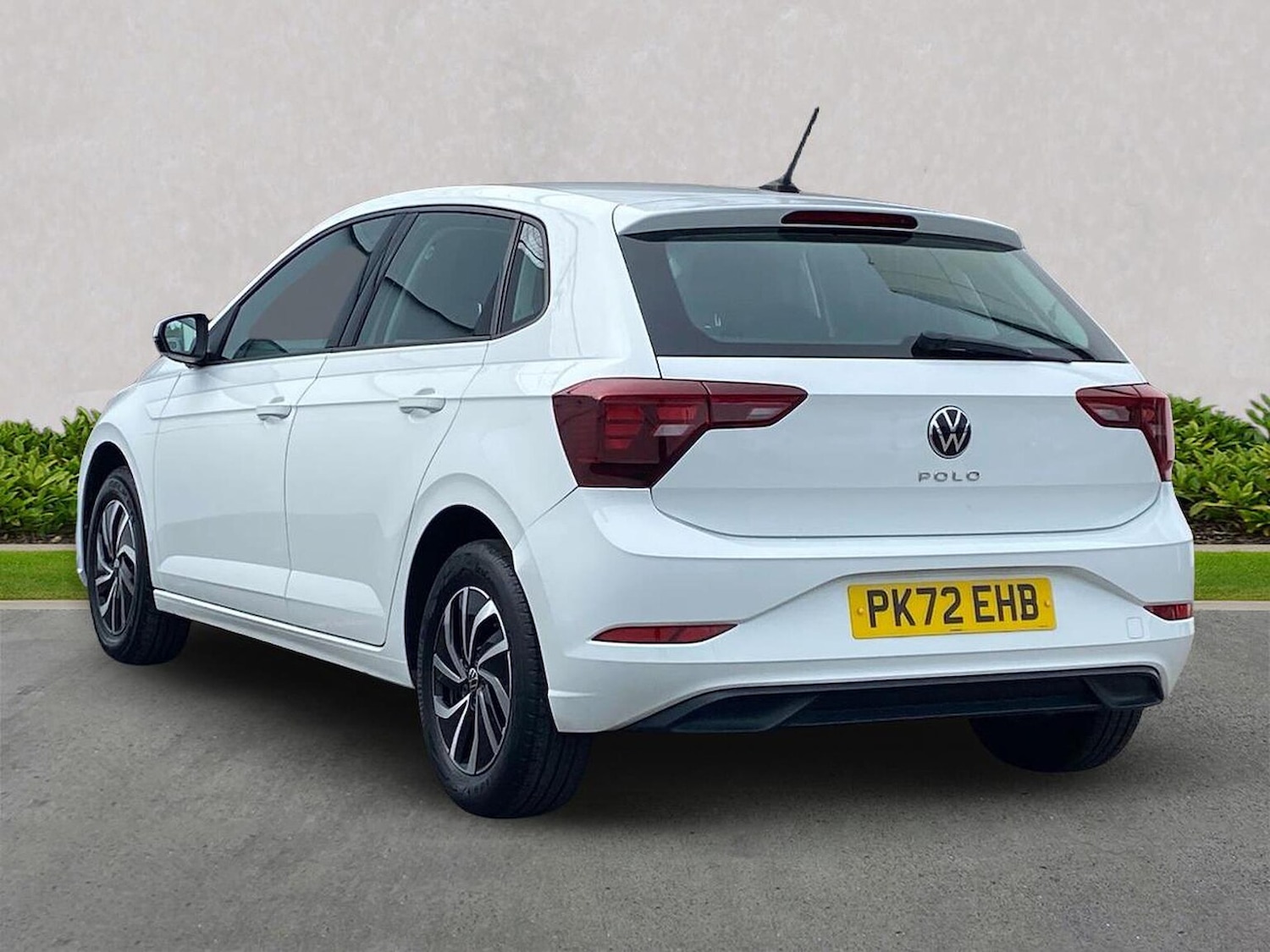 Used Volkswagen Polo 2022 for sale - 76194482: Photo 2