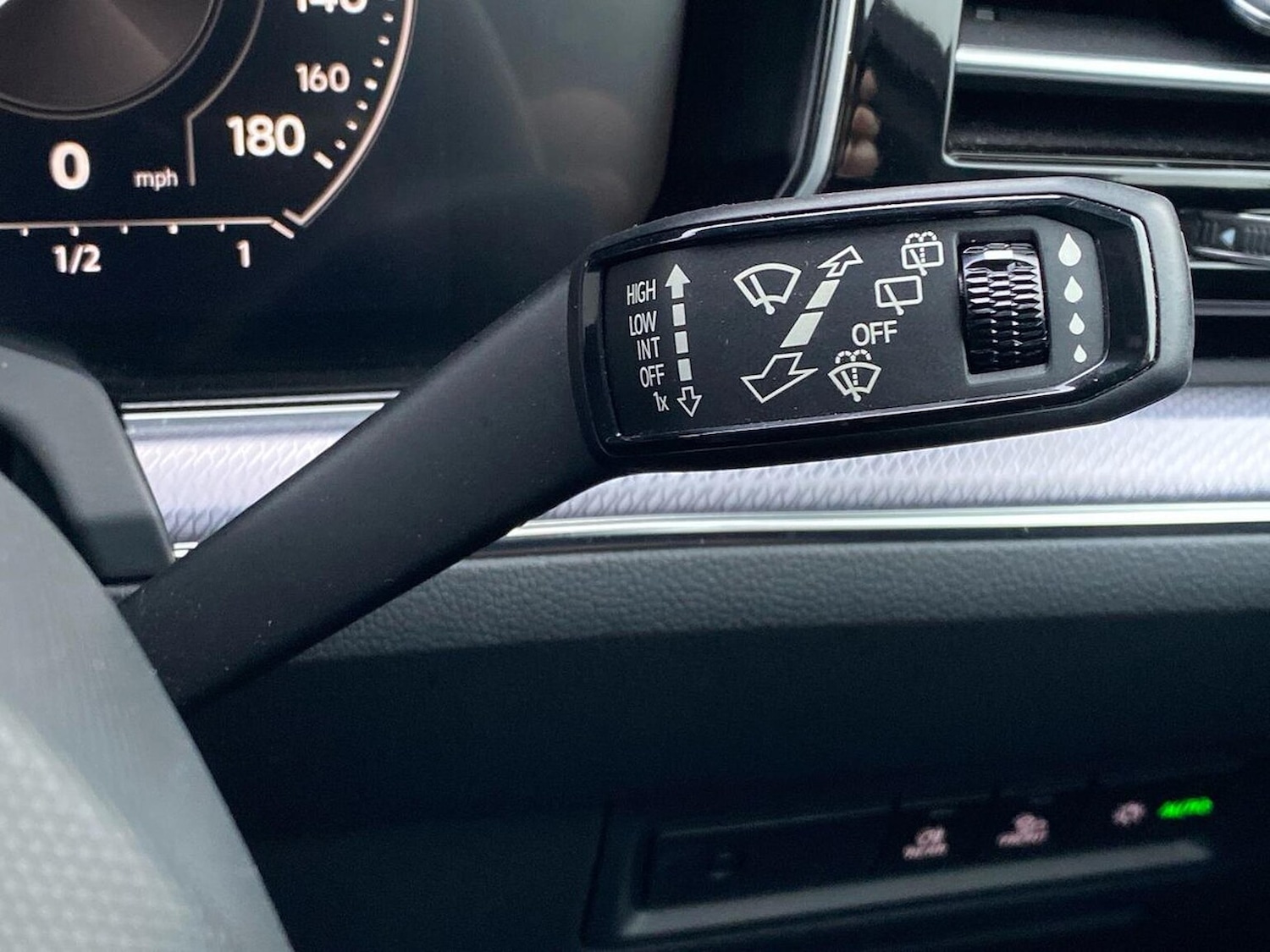 Used Volkswagen Touareg 2020 for sale - 76320726: Photo 28