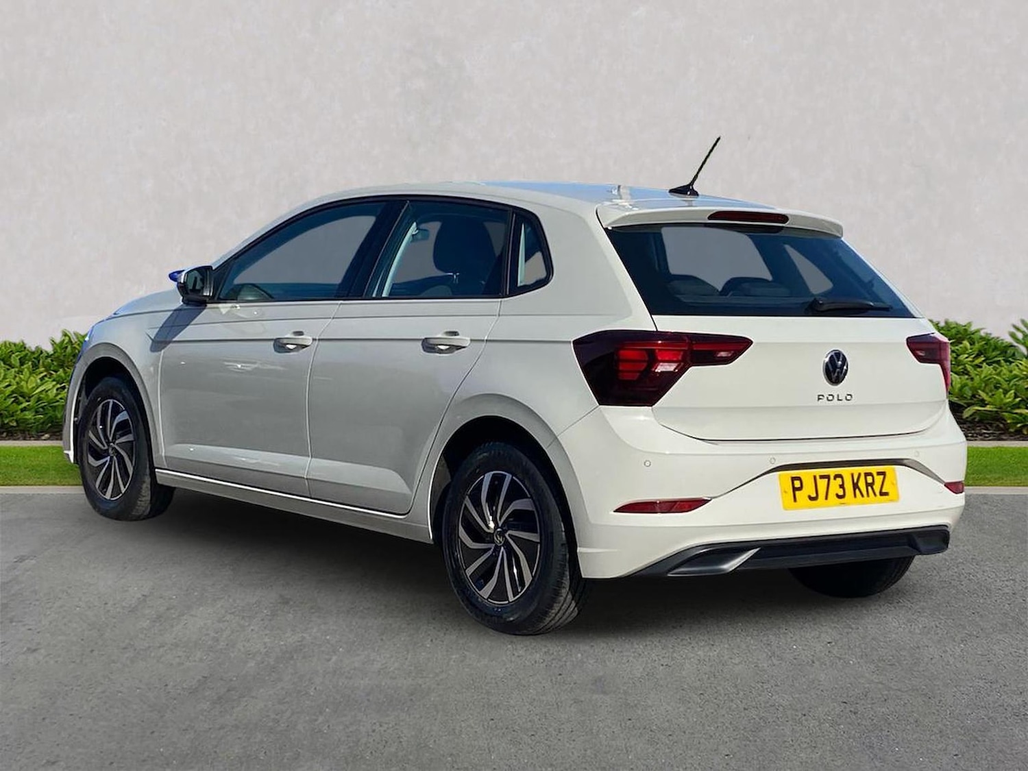 Used Volkswagen Polo 2023 for sale - 78195963: Photo 2