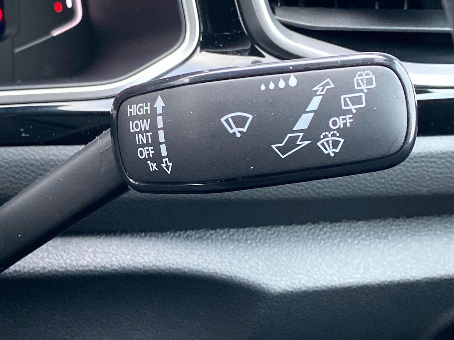 Used Volkswagen T-Roc 2026 for sale - 77759341: Photo 28