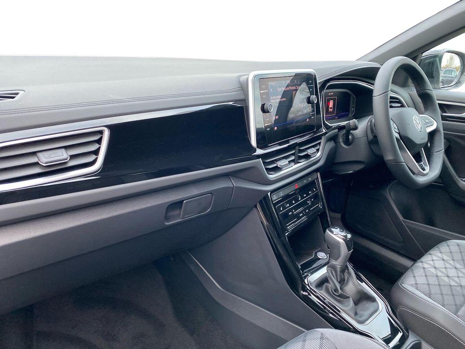 Used Volkswagen T-Roc 2026 for sale - 77759341: Photo 7