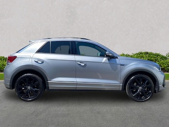 Used Volkswagen T-Roc 2023 for sale - 79042405: Photo