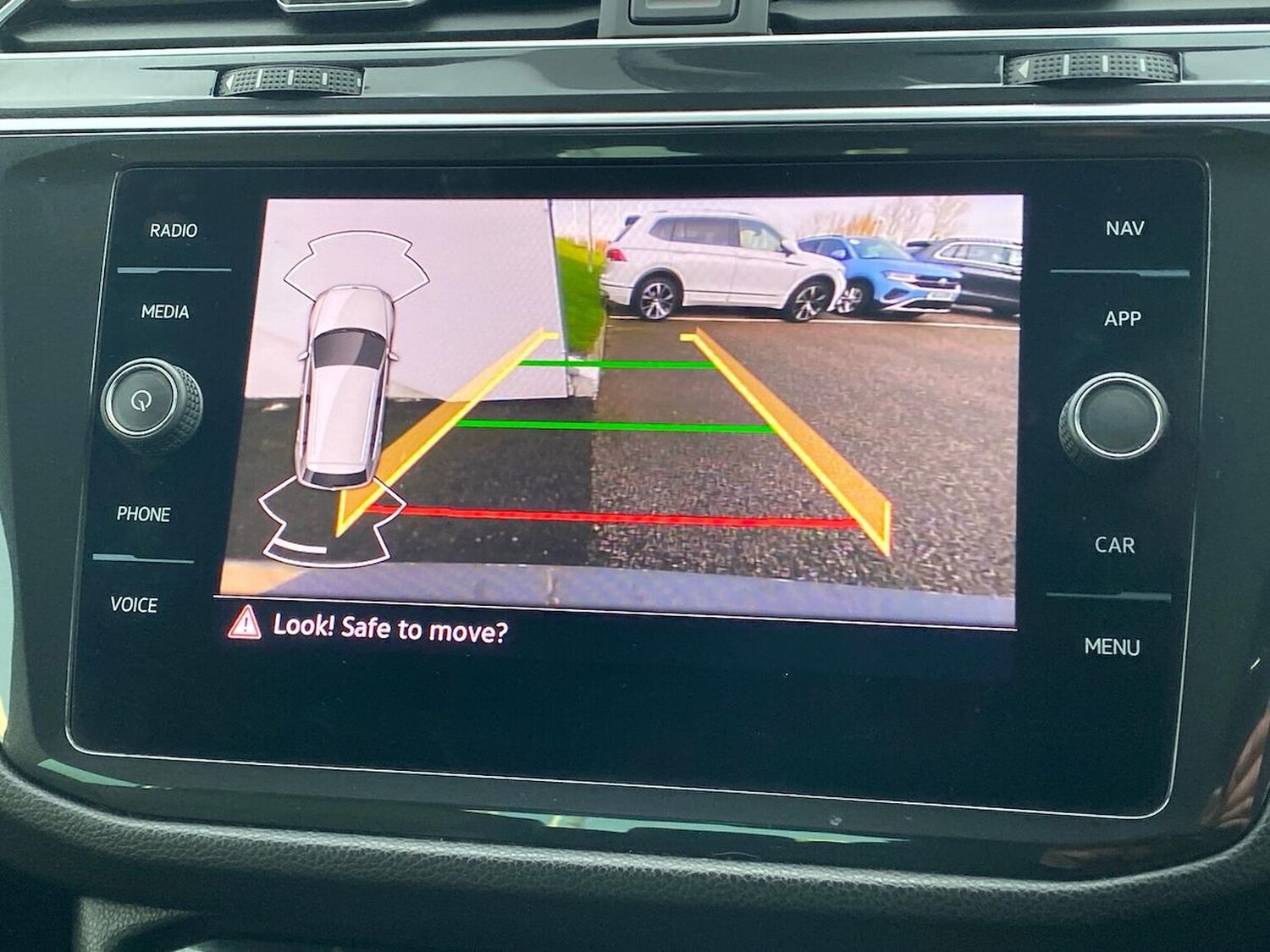 Used Volkswagen Tiguan 2020 for sale - 77759335: Photo 23