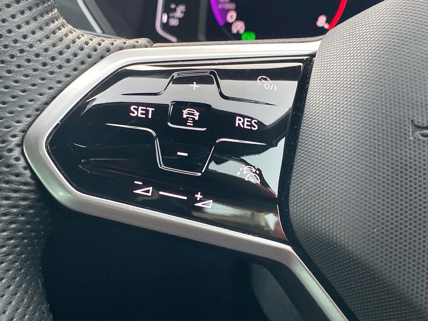 Used Volkswagen Tiguan 2020 for sale - 77759335: Photo 27