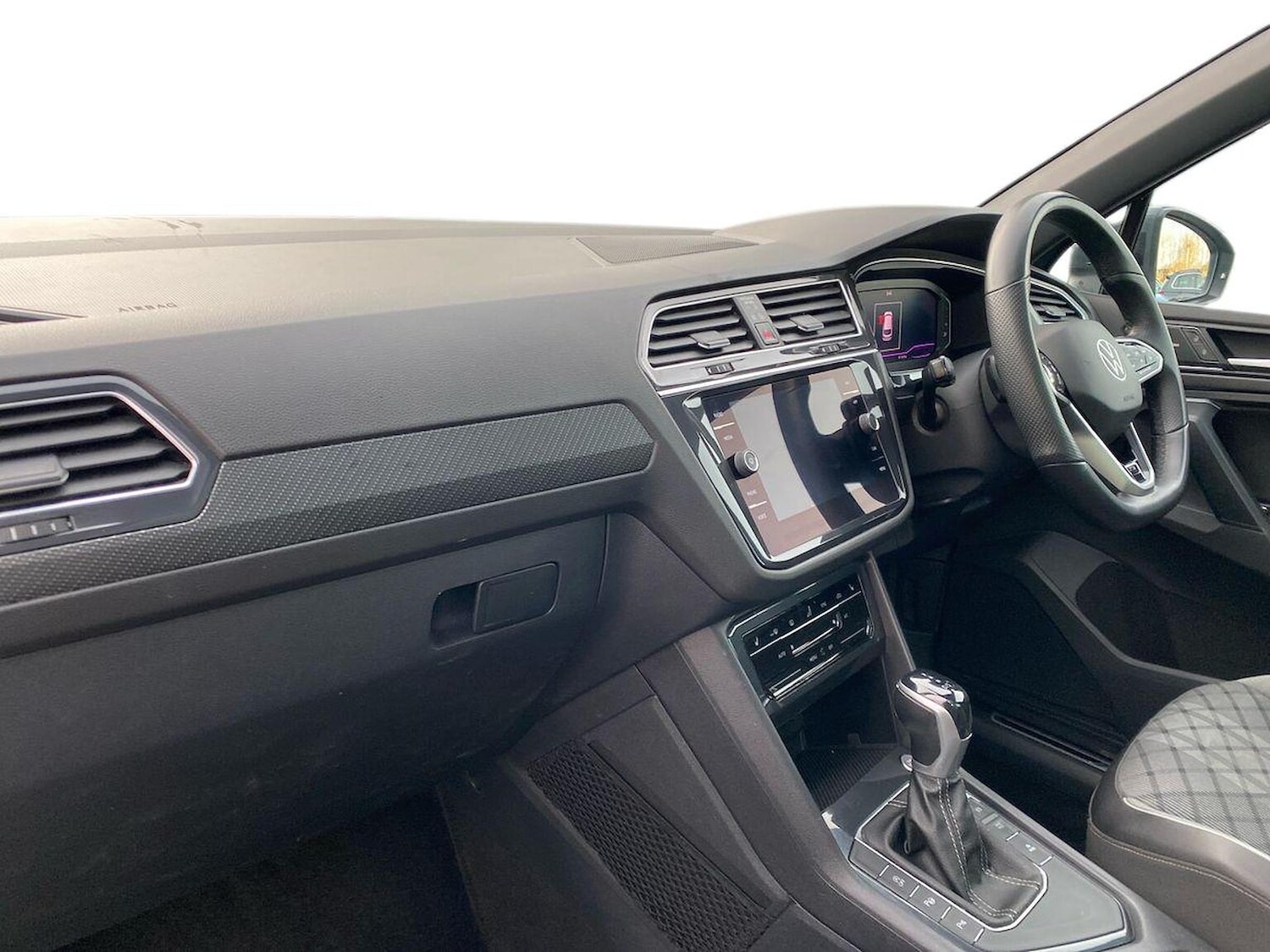 Used Volkswagen Tiguan 2020 for sale - 77759335: Photo 7