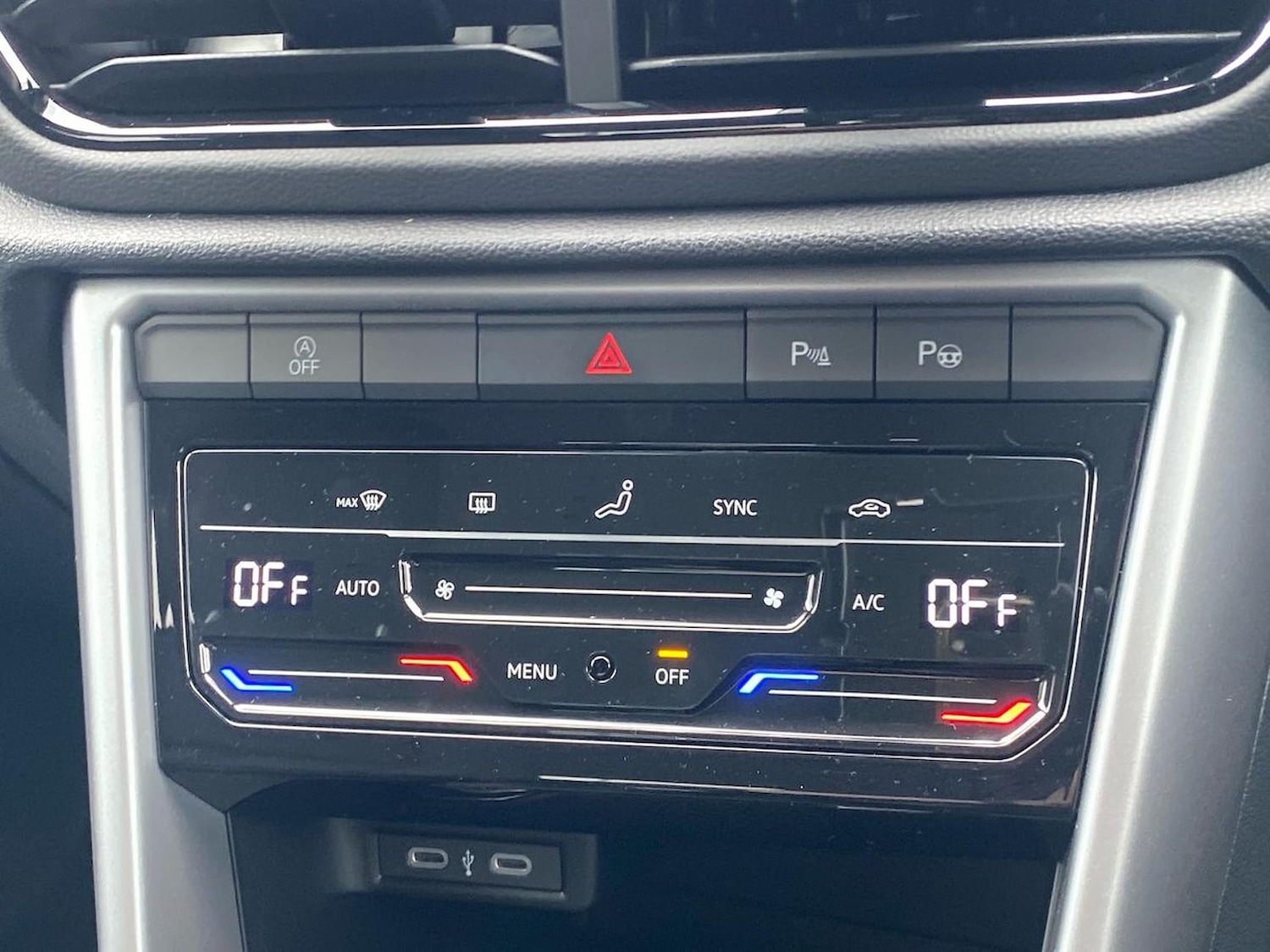 Used Volkswagen T-Roc 2026 for sale - 78195961: Photo 12