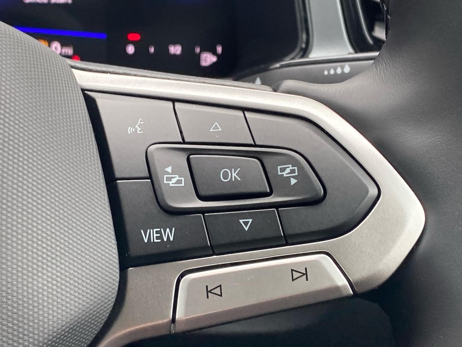 Used Volkswagen T-Roc 2026 for sale - 78195961: Photo 25