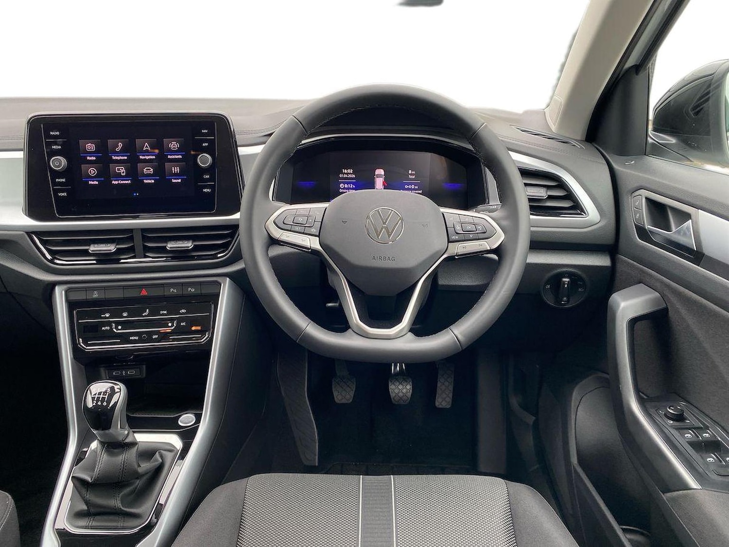 Used Volkswagen T-Roc 2026 for sale - 78195961: Photo 9