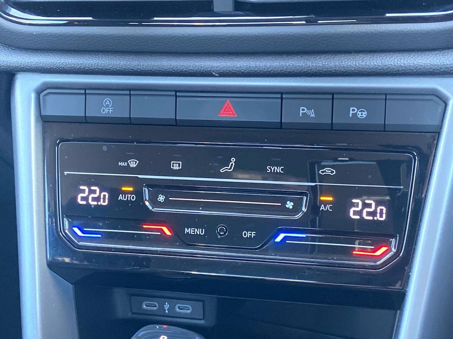 Used Volkswagen T-Roc 2023 for sale - 78195938: Photo 12