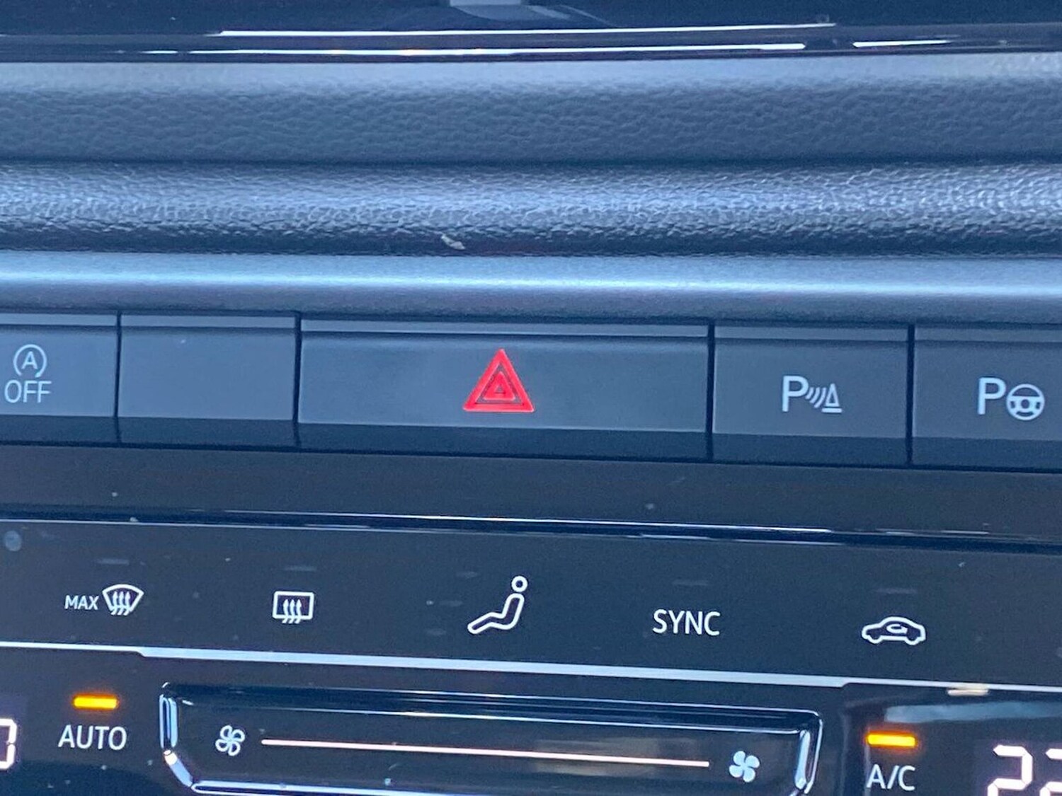 Used Volkswagen T-Roc 2023 for sale - 78195938: Photo 22