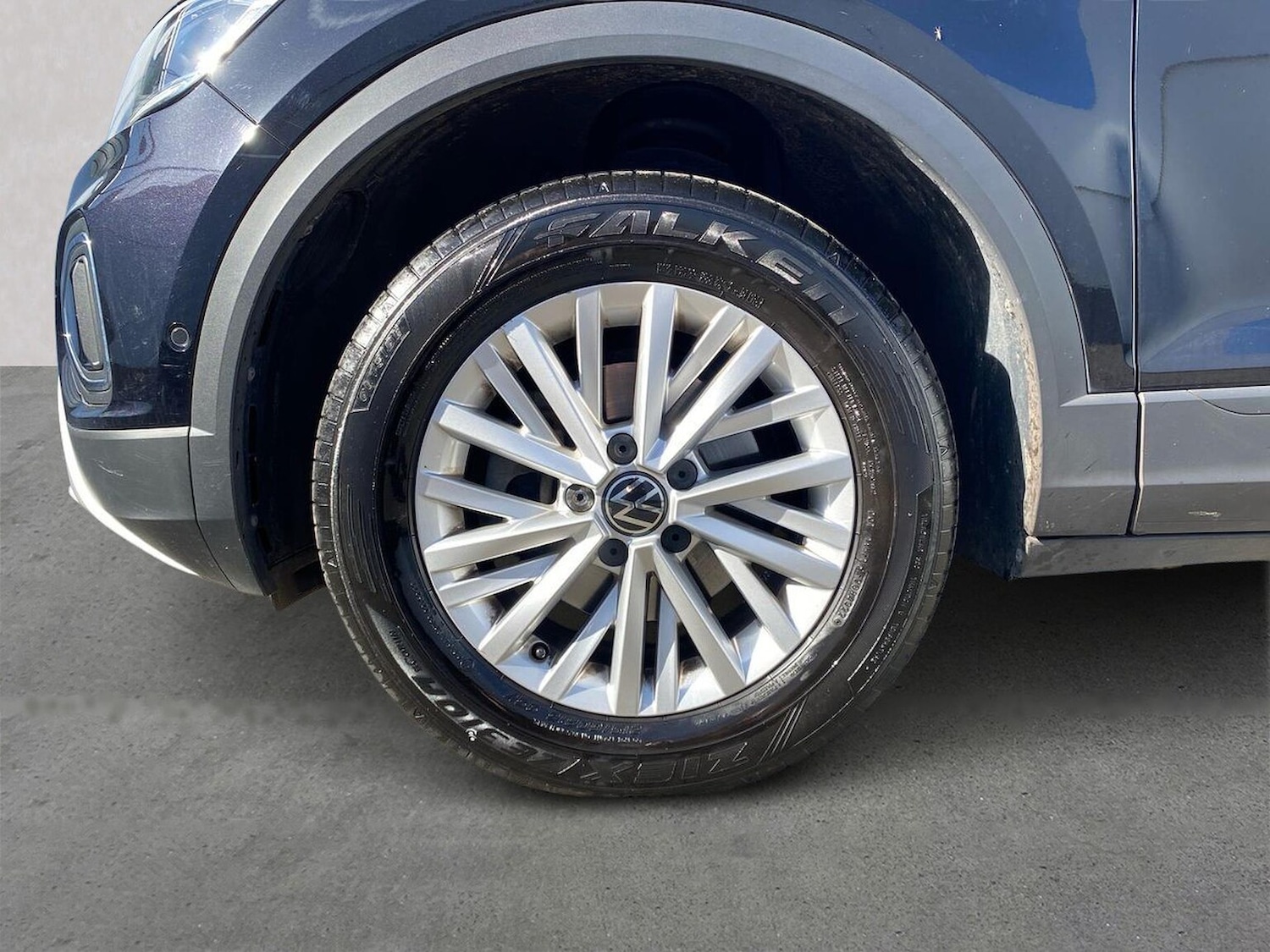 Used Volkswagen T-Roc 2023 for sale - 78195938: Photo 6