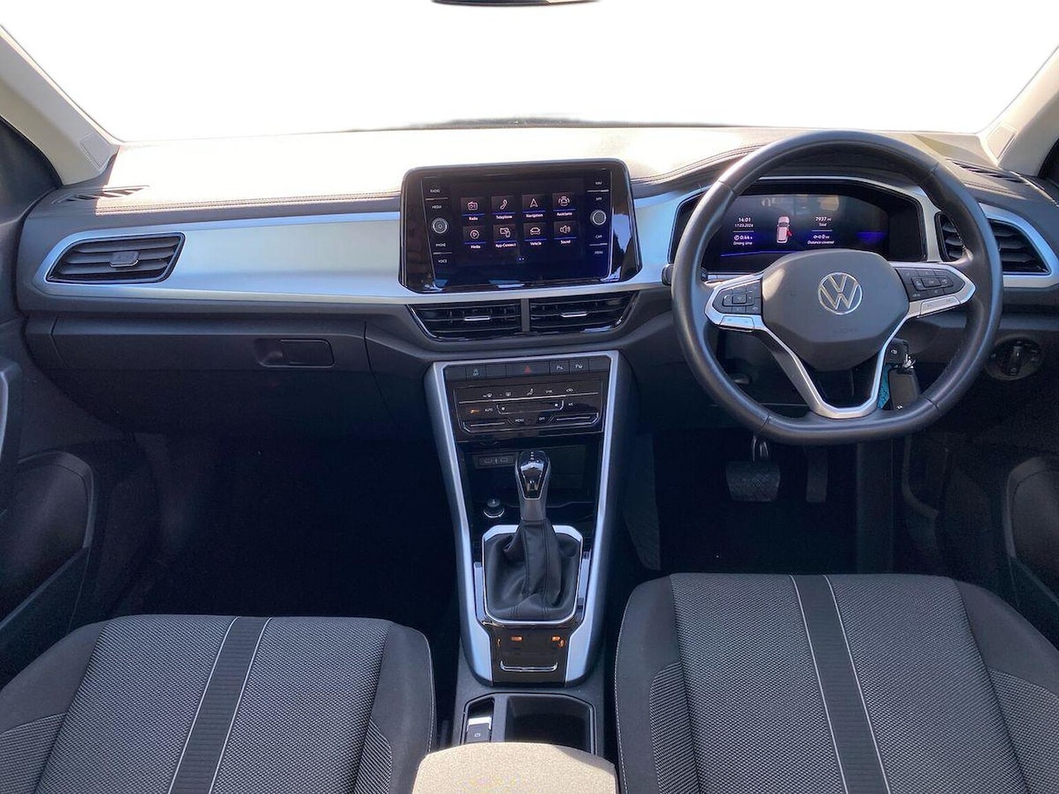 Used Volkswagen T-Roc 2023 for sale - 78195938: Photo 8