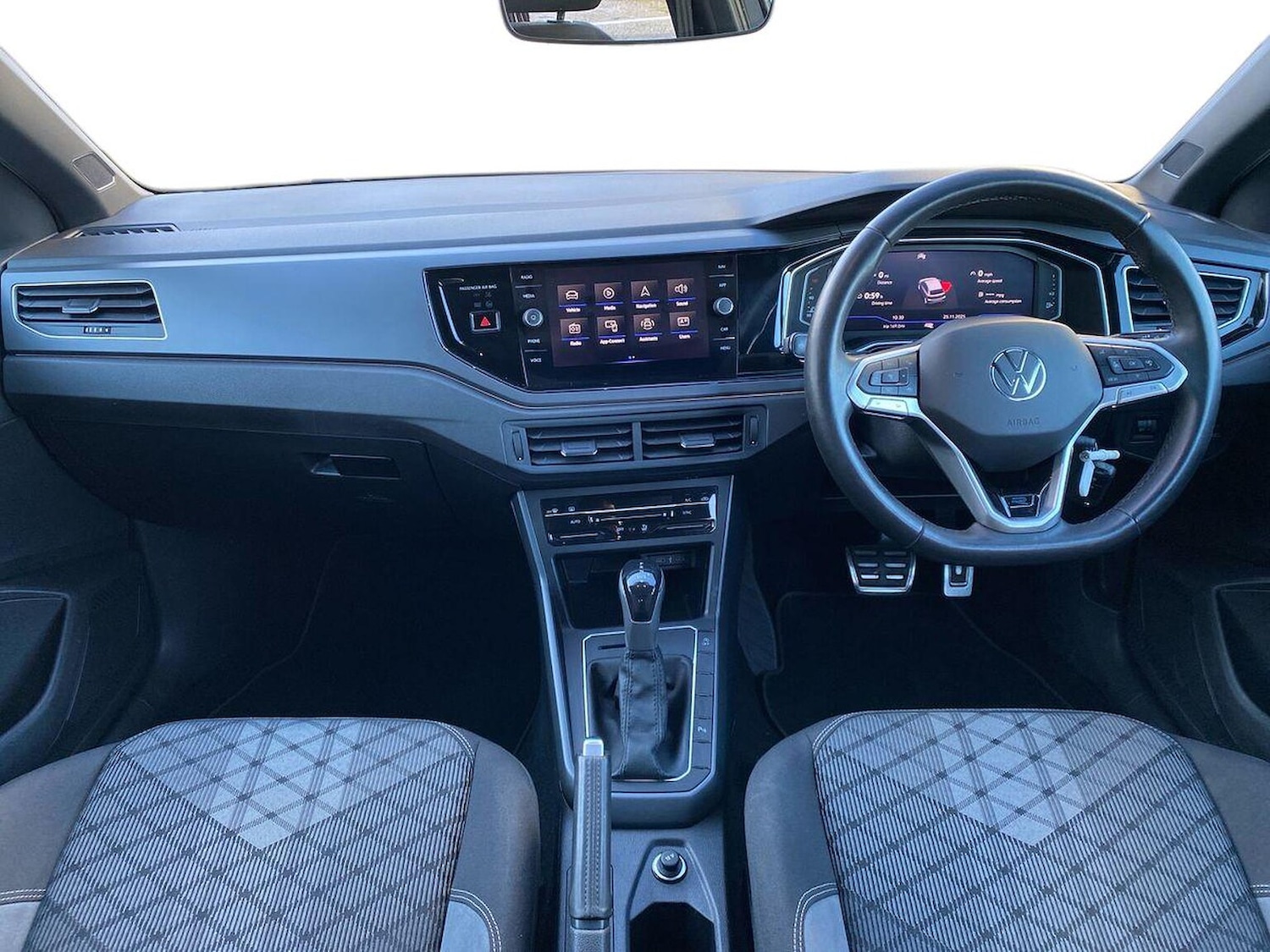 Used Volkswagen Polo 2024 for sale - 76699491: Photo 8