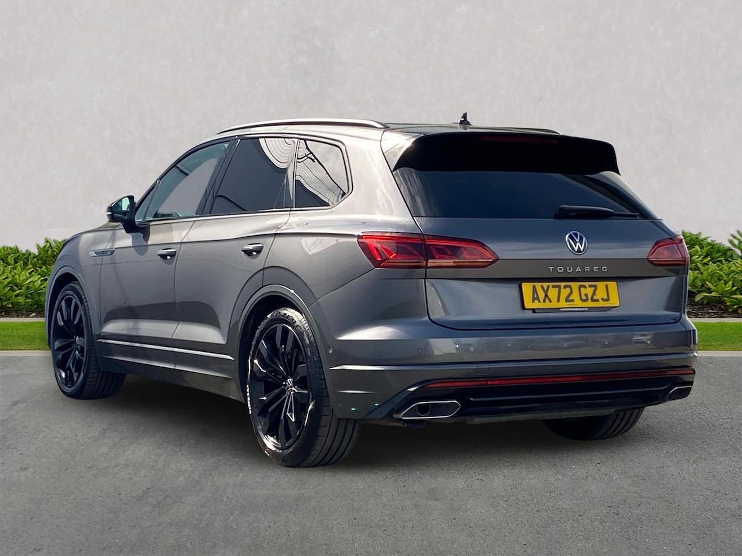 Used Volkswagen Touareg 2023 for sale - 78195962: Photo 2