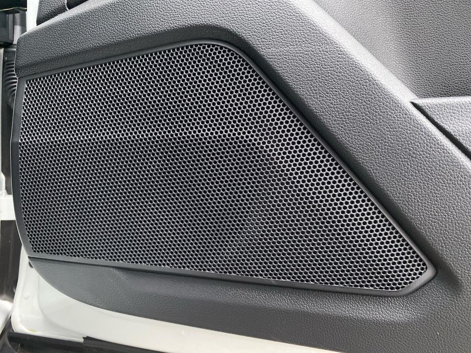 Used Volkswagen T-Roc 2026 for sale - 77901669: Photo 29