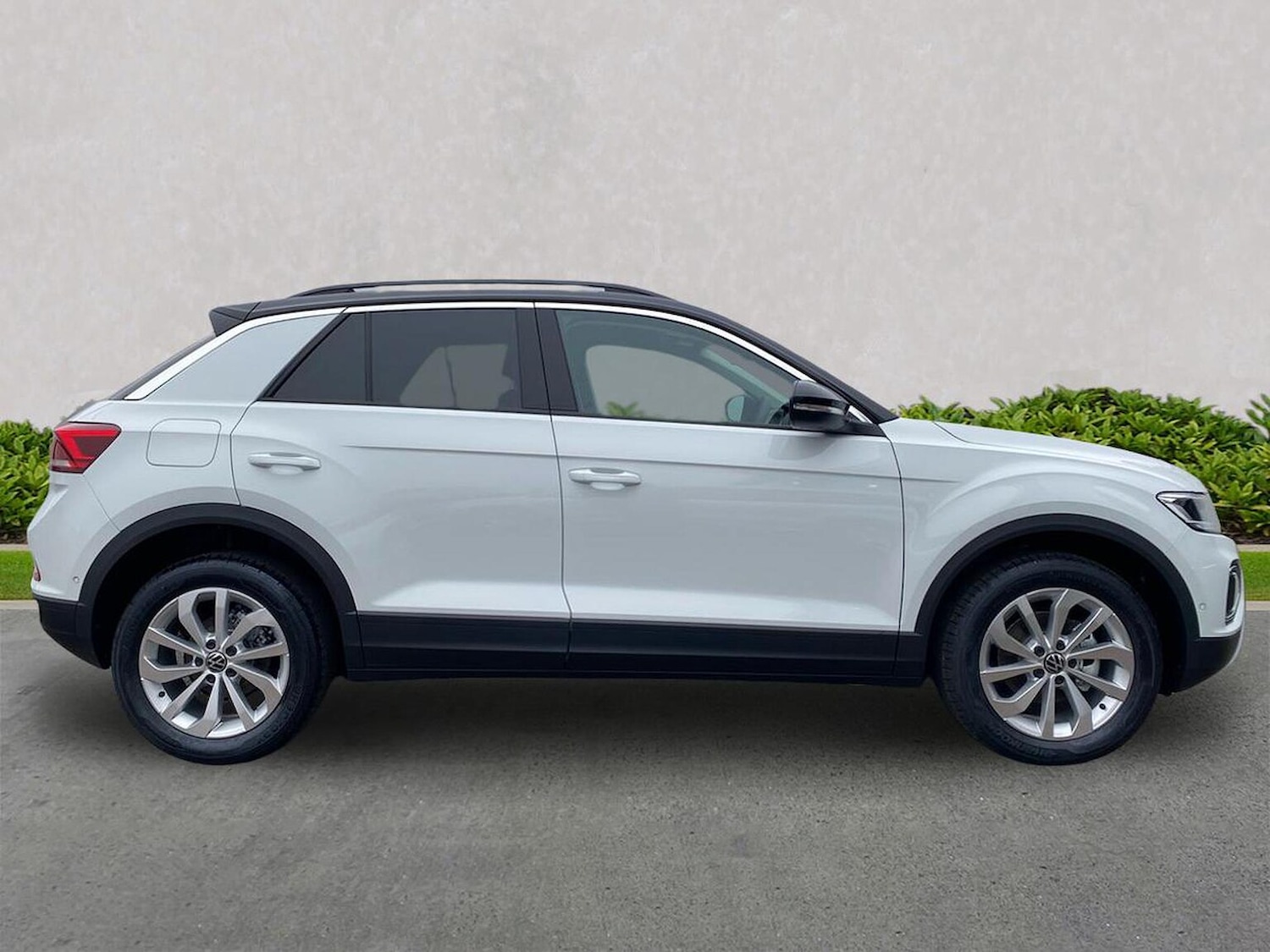 Used Volkswagen T-Roc 2026 for sale - 77901669: Photo 3
