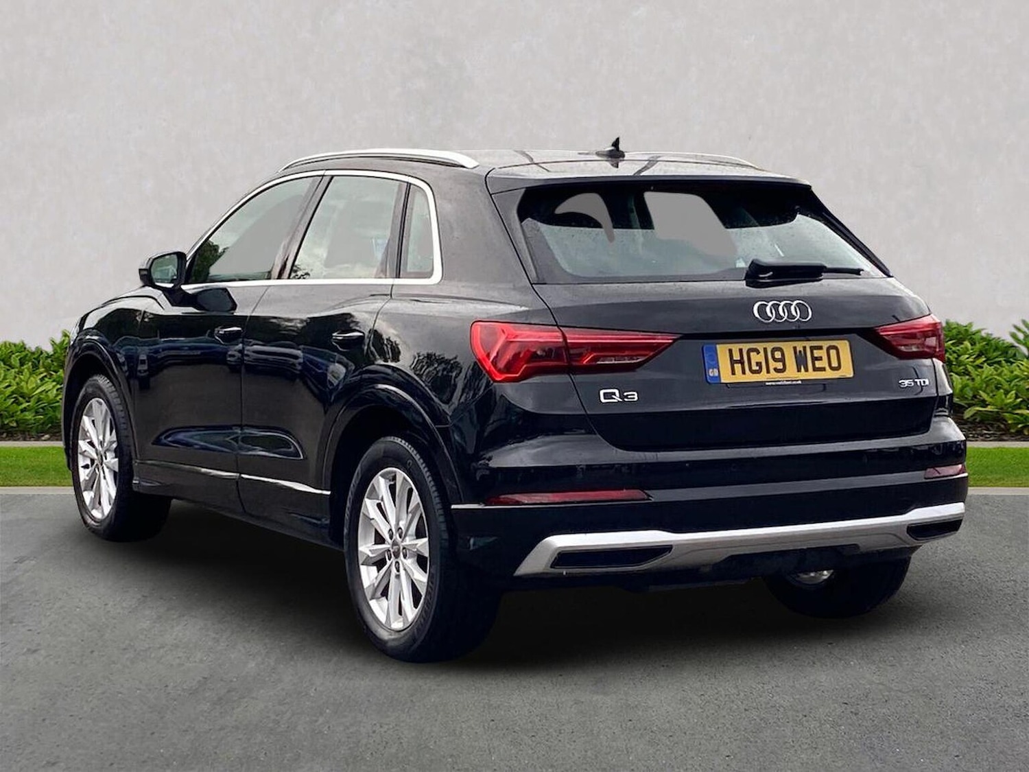 Used Audi Q3 2019 for sale - 75982168: Photo 2