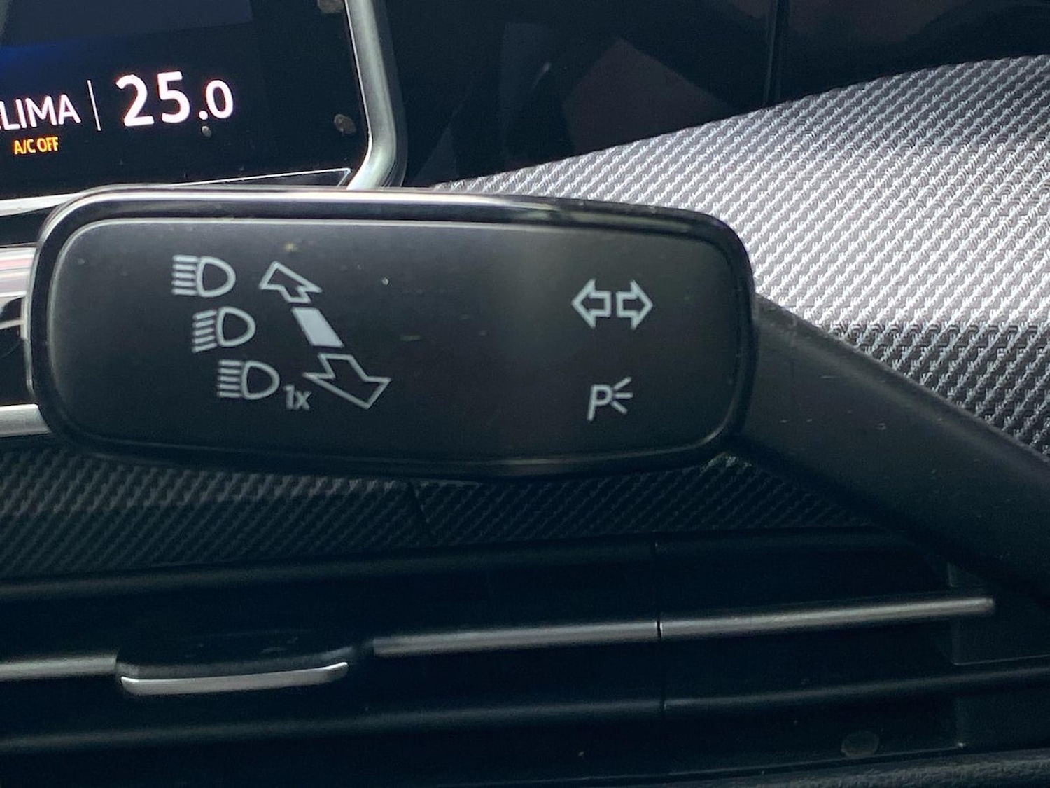 Used Volkswagen Golf 2025 for sale - 78060622: Photo 29