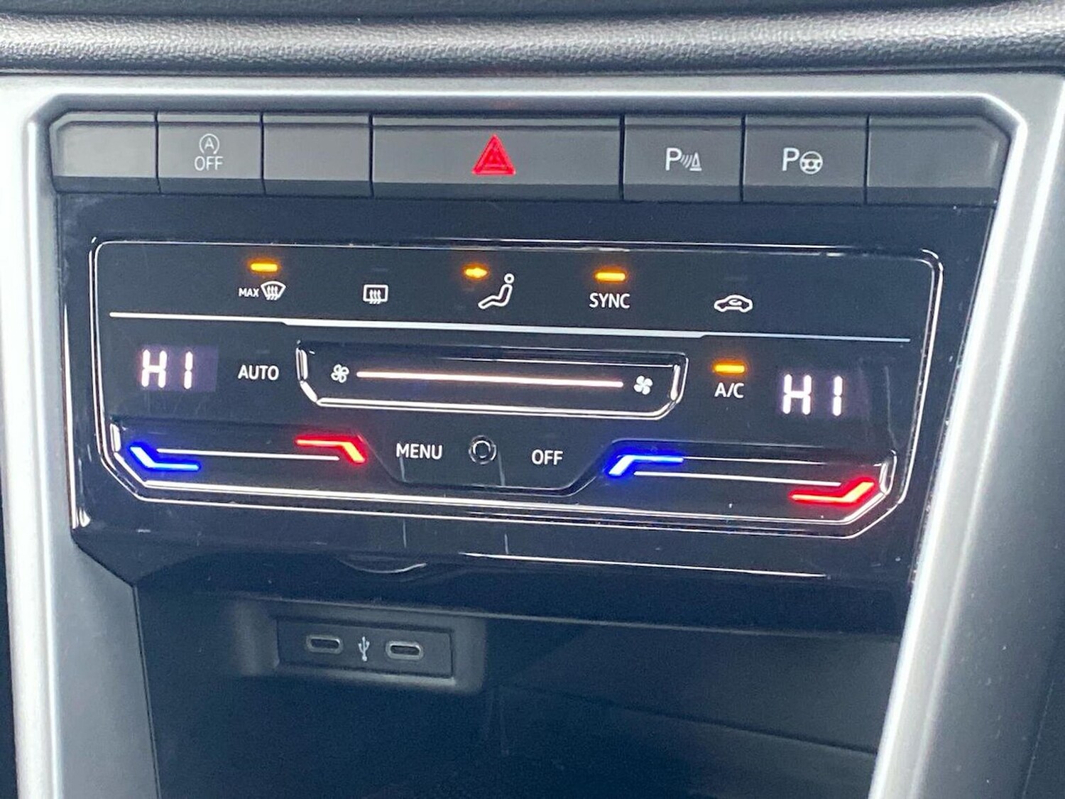 Used Volkswagen T-Roc 2022 for sale - 78195916: Photo 12