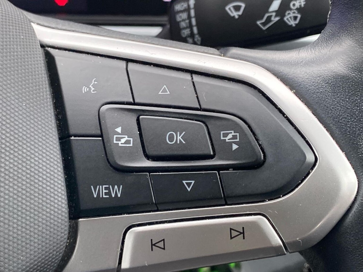 Used Volkswagen T-Roc 2022 for sale - 78195916: Photo 25