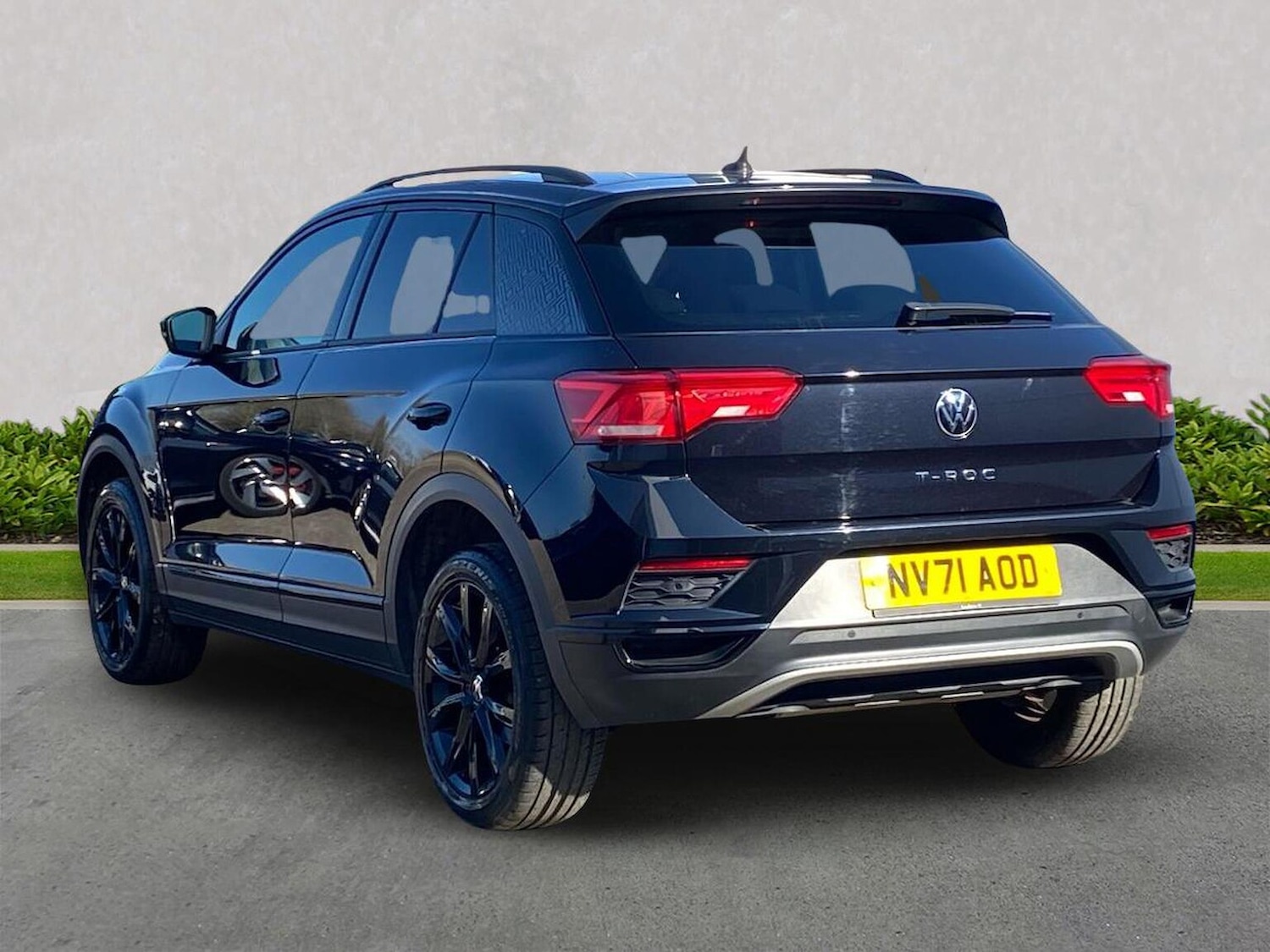 Used Volkswagen T-Roc 2021 for sale - 78144534: Photo 2