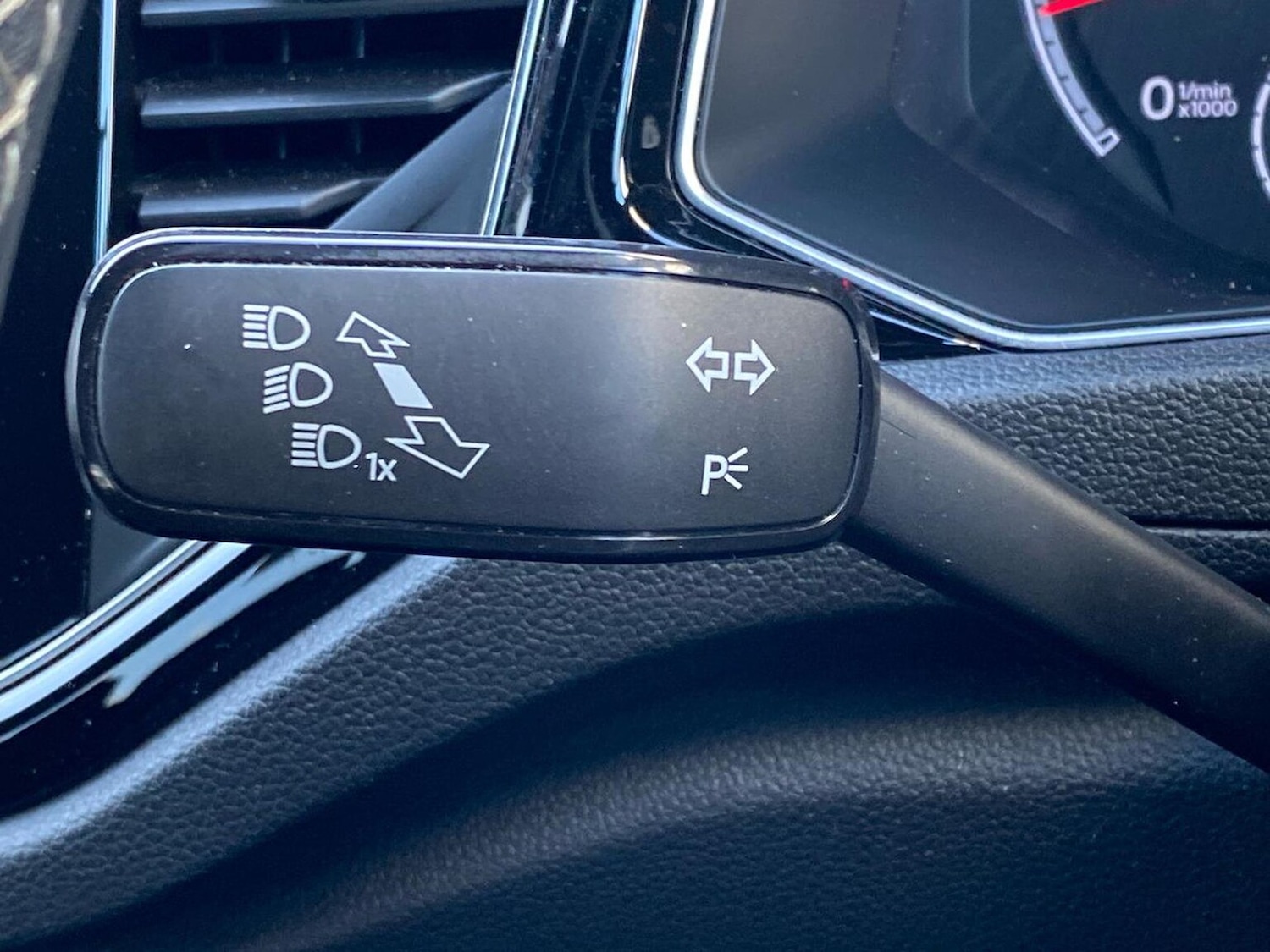 Used Volkswagen T-Roc 2021 for sale - 78144534: Photo 28