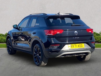Used Volkswagen T-Roc 2021 for sale - 78144534: Photo